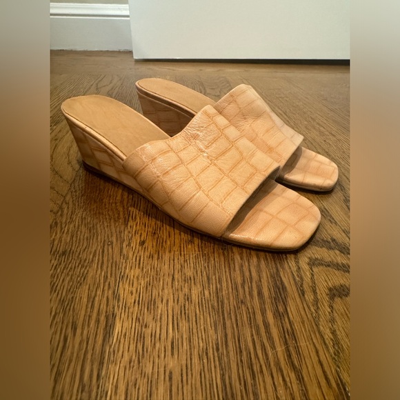 Pink sandals - Picture 2 of 5